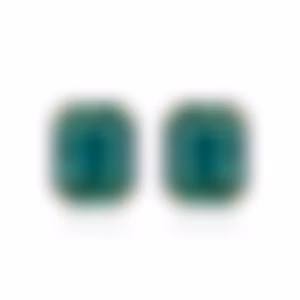 Пусеты из белого золота с изумрудами 20.43 карата.