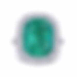 Кольцо из белого золота с изумрудом 7.16 карат.