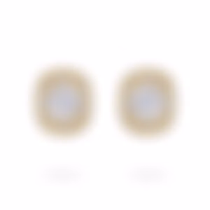 Пусеты из желтого золота с сапфирами 0.84 и 0.79 карата.