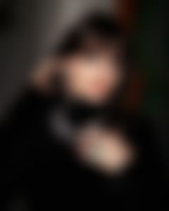 Блогер и телеведущая Ида Галич для красной ковровой дорожки