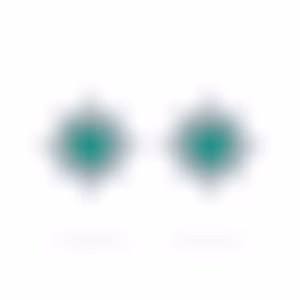 Пусеты из белого золота с изумрудами 1.24 и 1.18 карата.