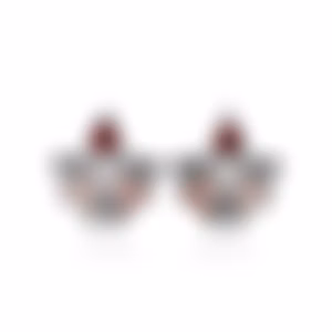 Серьги «Карты в руки» с бриллиантами, турмалинами и гранатами в белом золоте.