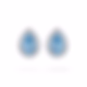 Пусеты из белого золота с голубыми бриллиантами 1.08 и 1.16 карат.