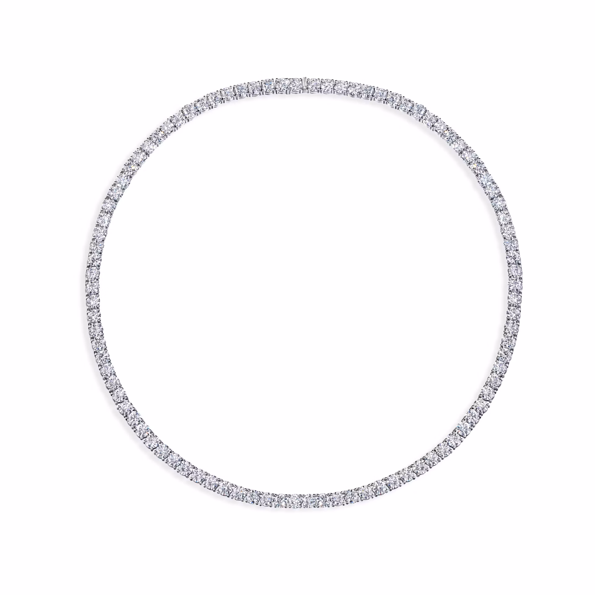 Колье с бриллиантами 27.22 карат, центральный камень 27.22 карат.