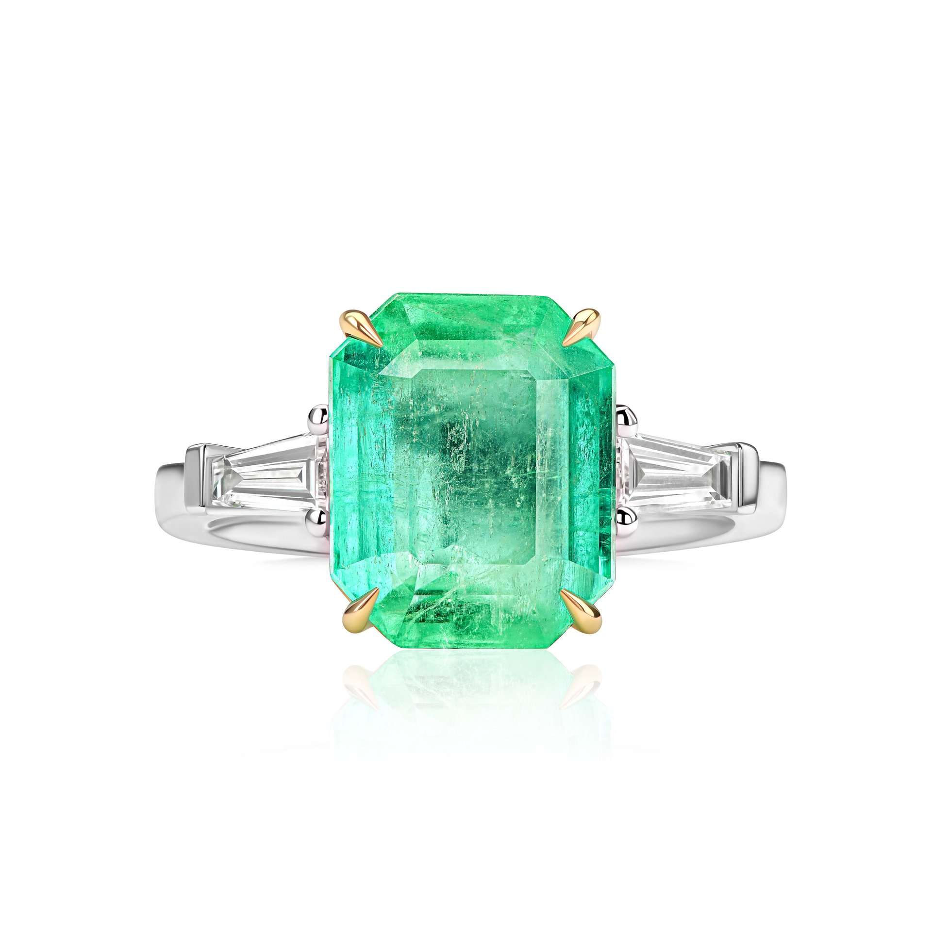 Кольцо с изумрудом 3.97 карат в белом золоте, дизайн Parure Atelier