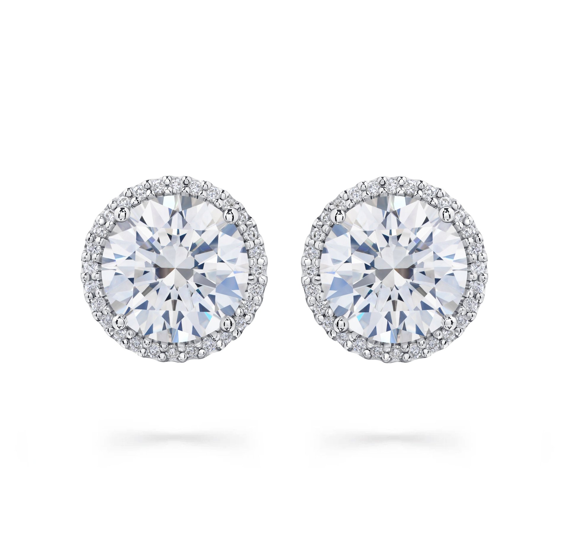 Пусеты из белого золота с бриллиантами 3.01 карат.