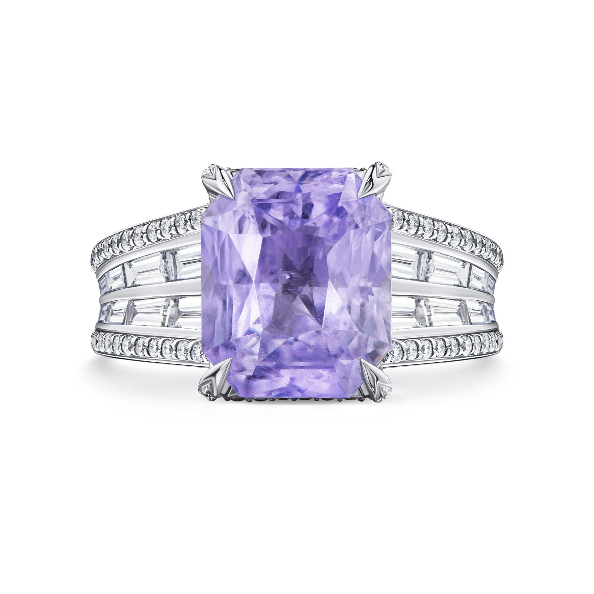 Кольцо с сапфиром 7.56 карат в белом золоте от Parure Atelier