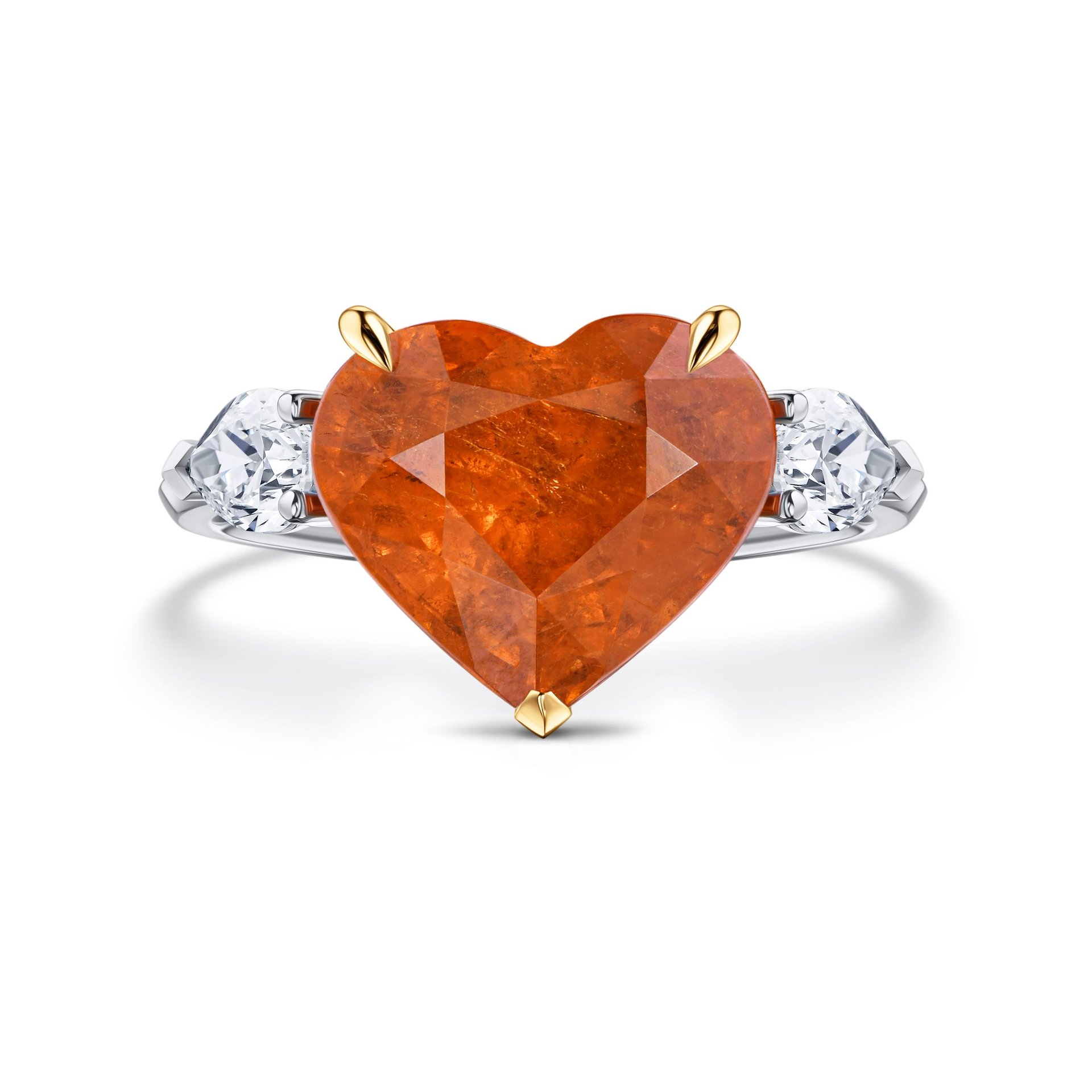 Кольцо из белого золота с спессартином 5.5 карат, элегантный дизайн