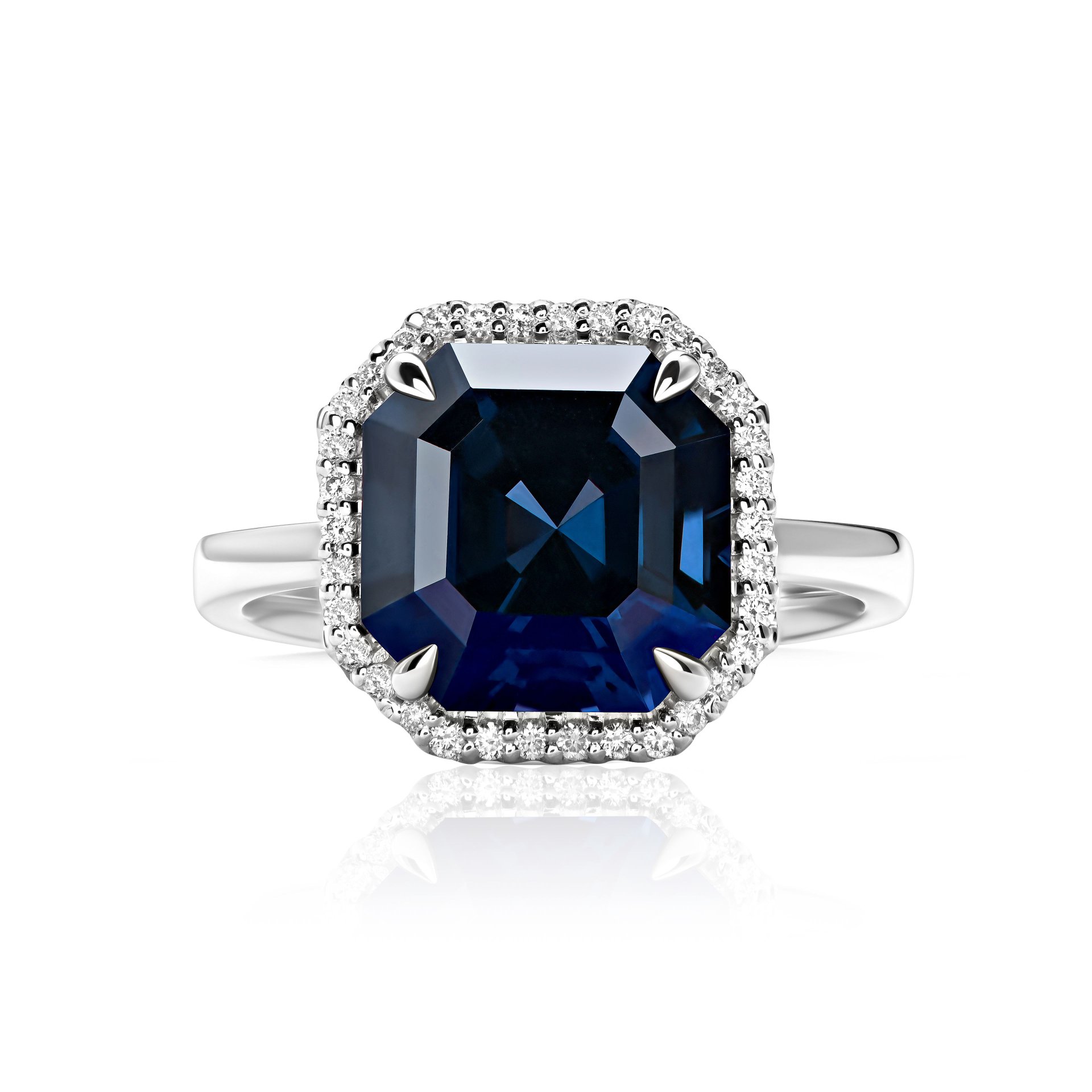 Кольцо со шпинелью 4.56 карат в белом золоте, дизайн Parure Atelier