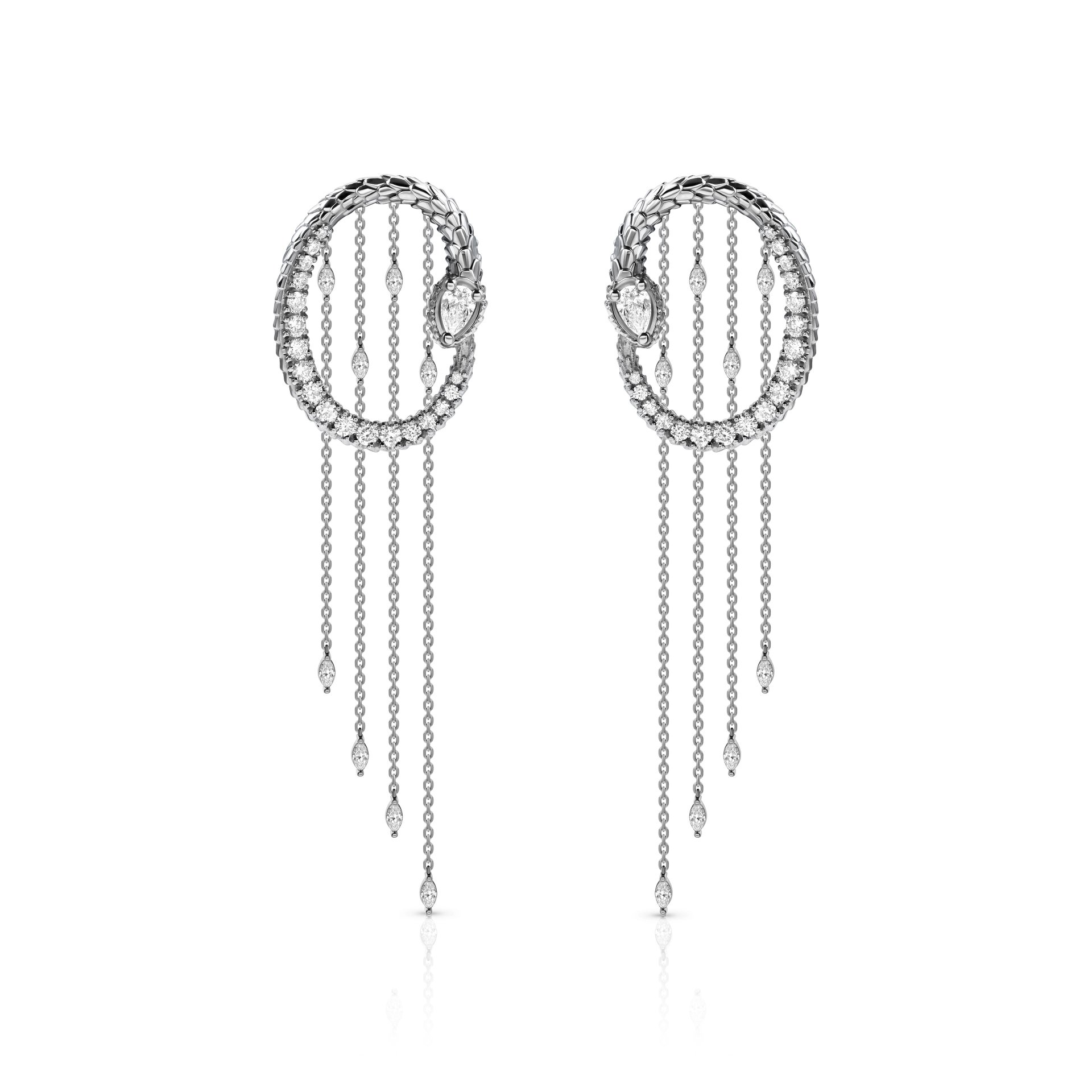 Пусеты-змеи из белого золота с бриллиантами 0.184 карата.