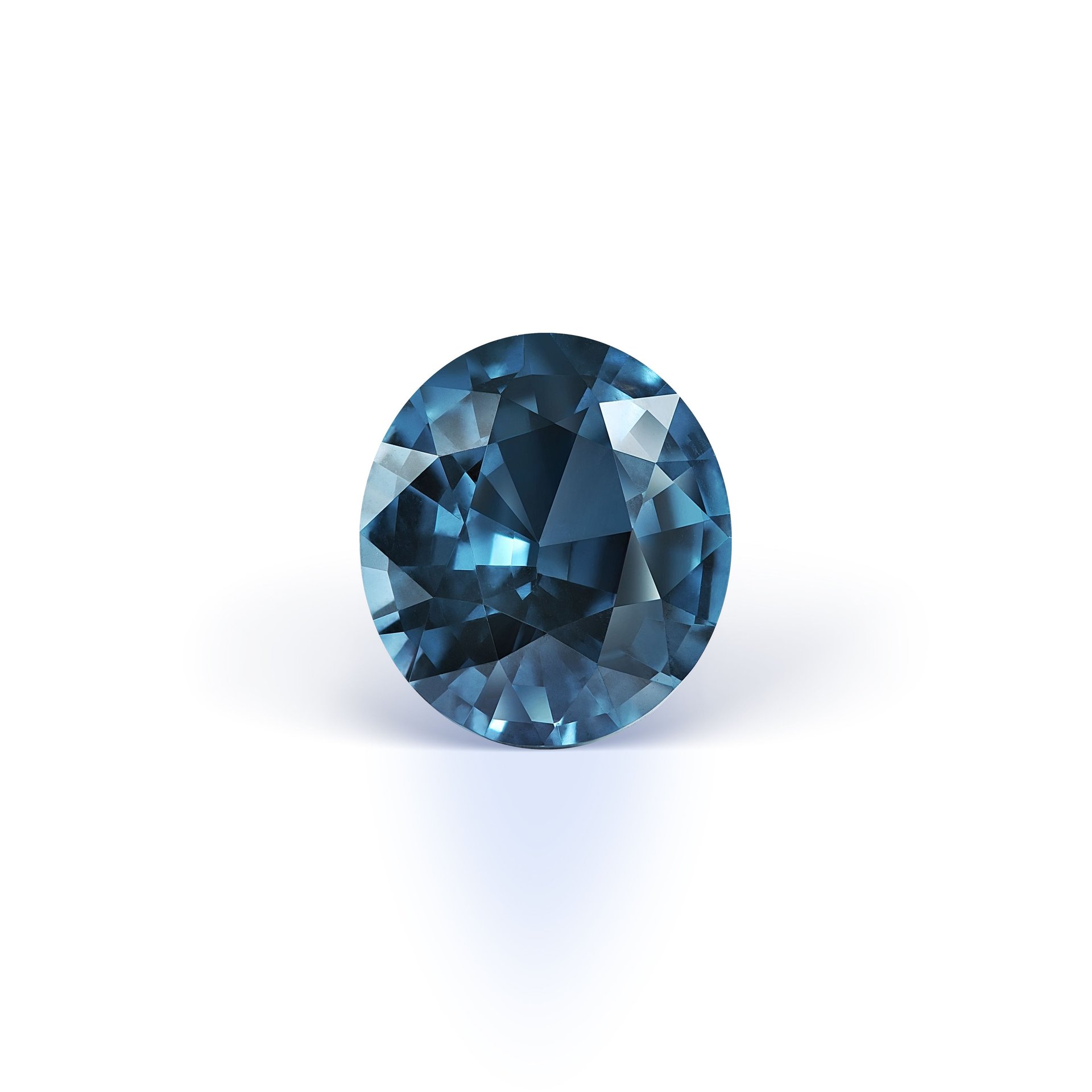 Кольцо с центральной шпинелью 3.5 карата, изящный дизайн.