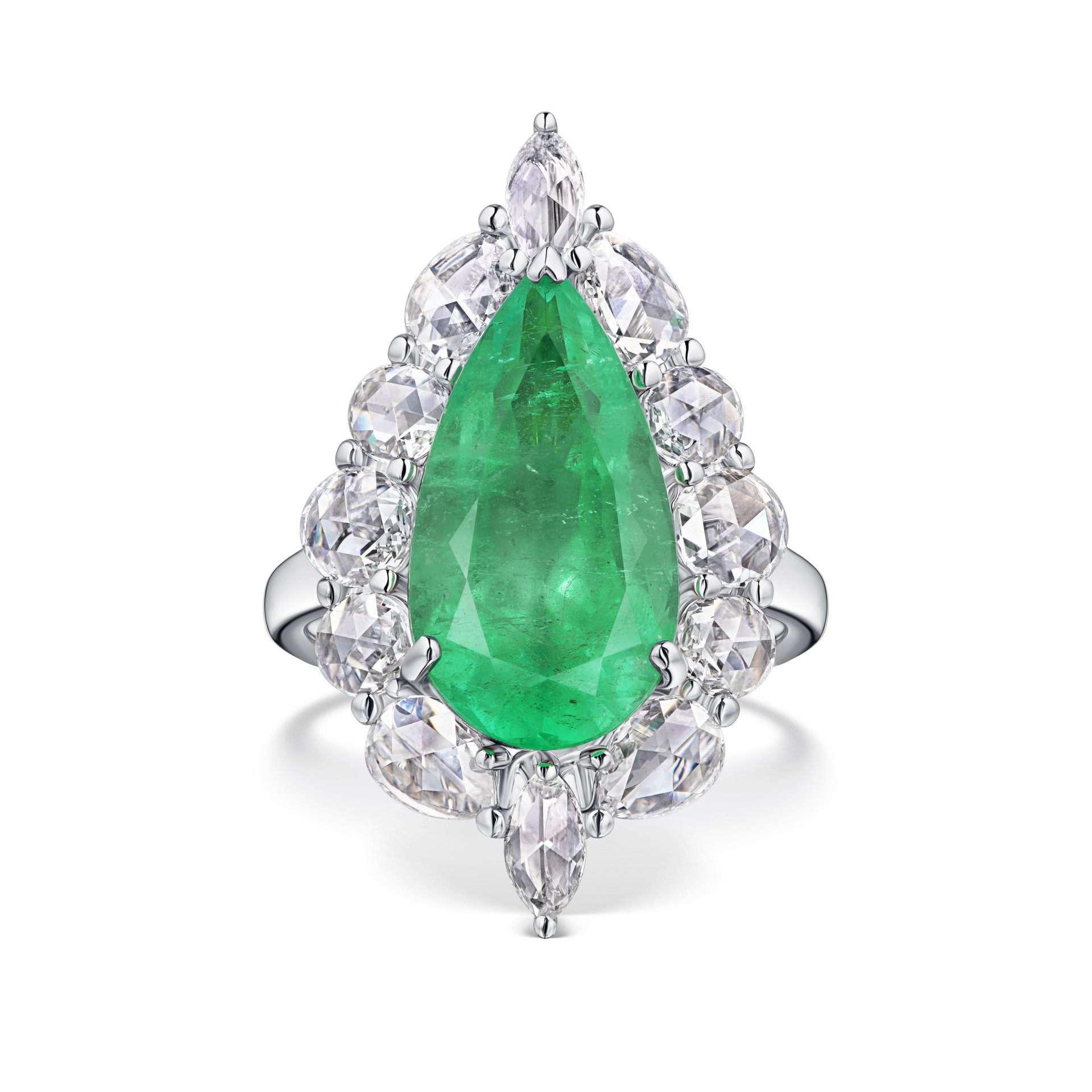 Кольцо из белого золота с изумрудом 4.76 карат.