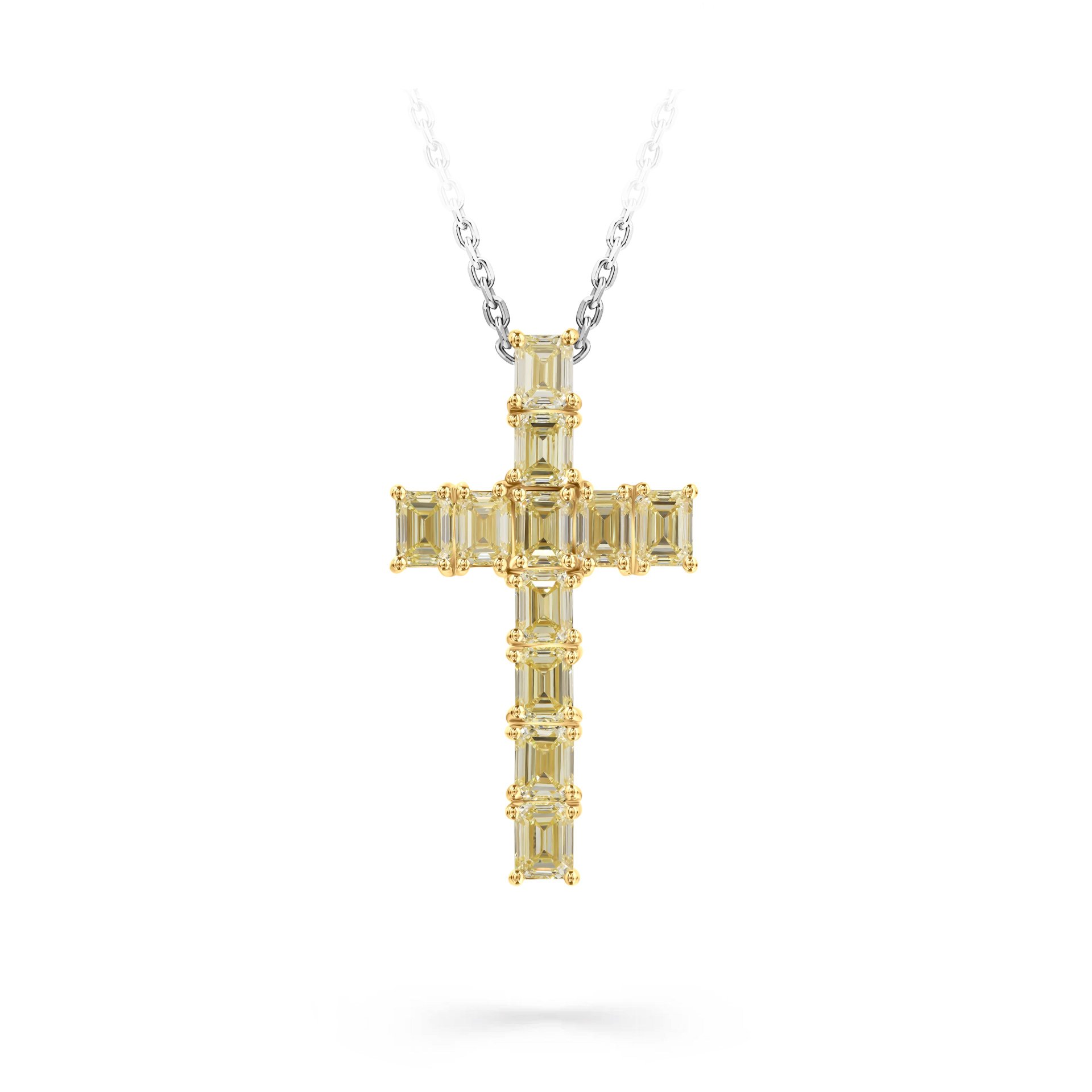 Подвеска с крестом из желтых бриллиантов 3.672 карата.