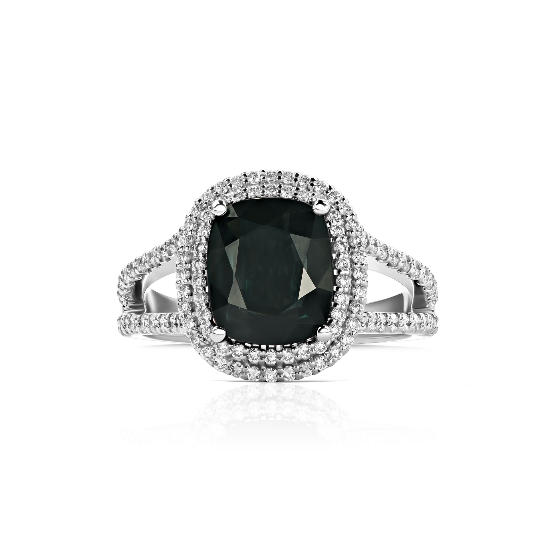 Кольцо из белого золота с центральной шпинелью 2.18 карат