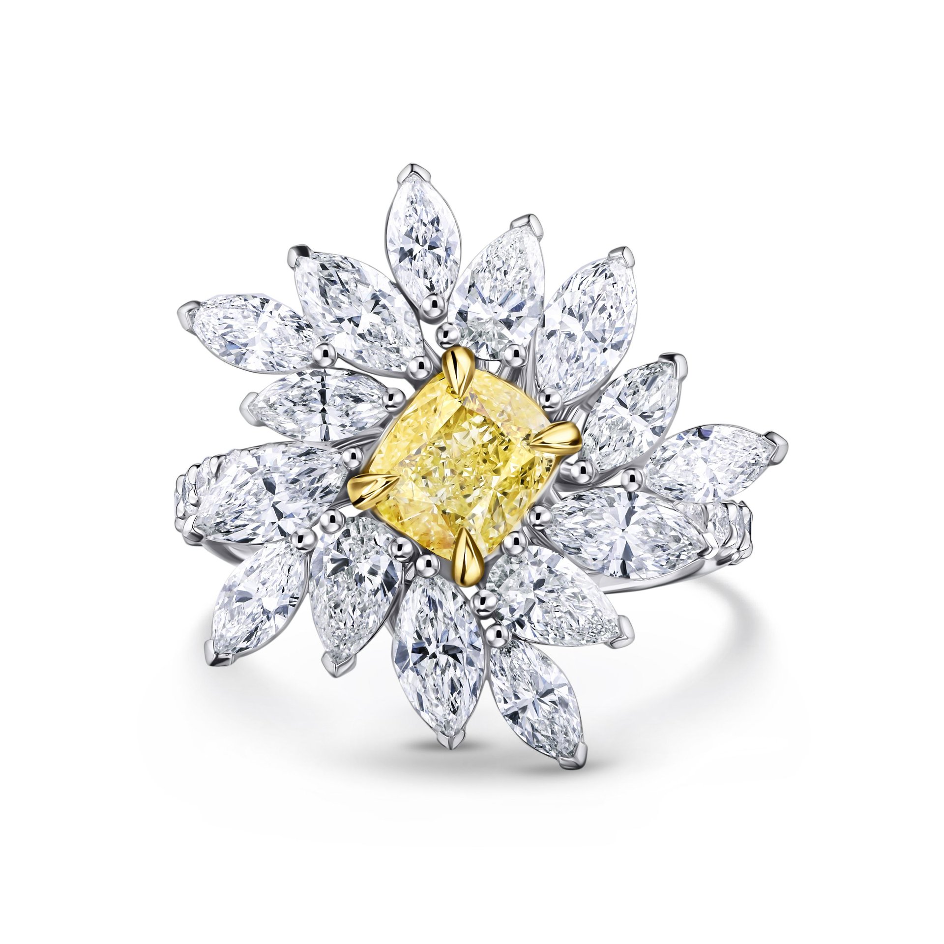 Кольцо из белого золота с желтым бриллиантом 1.13 карата