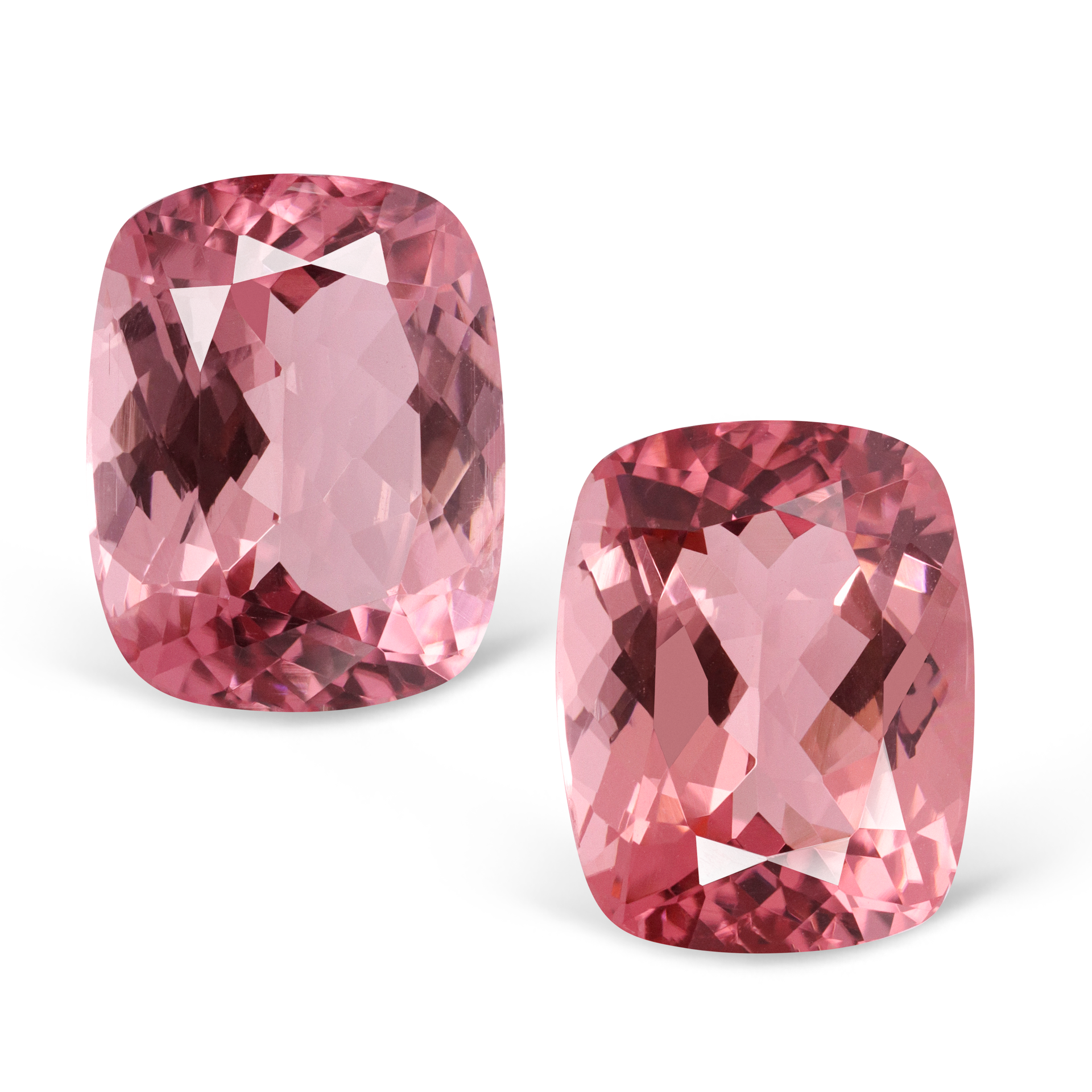 Пара турмалинов 2.96 и 2.90 карат, центральный камень 2.96 карат