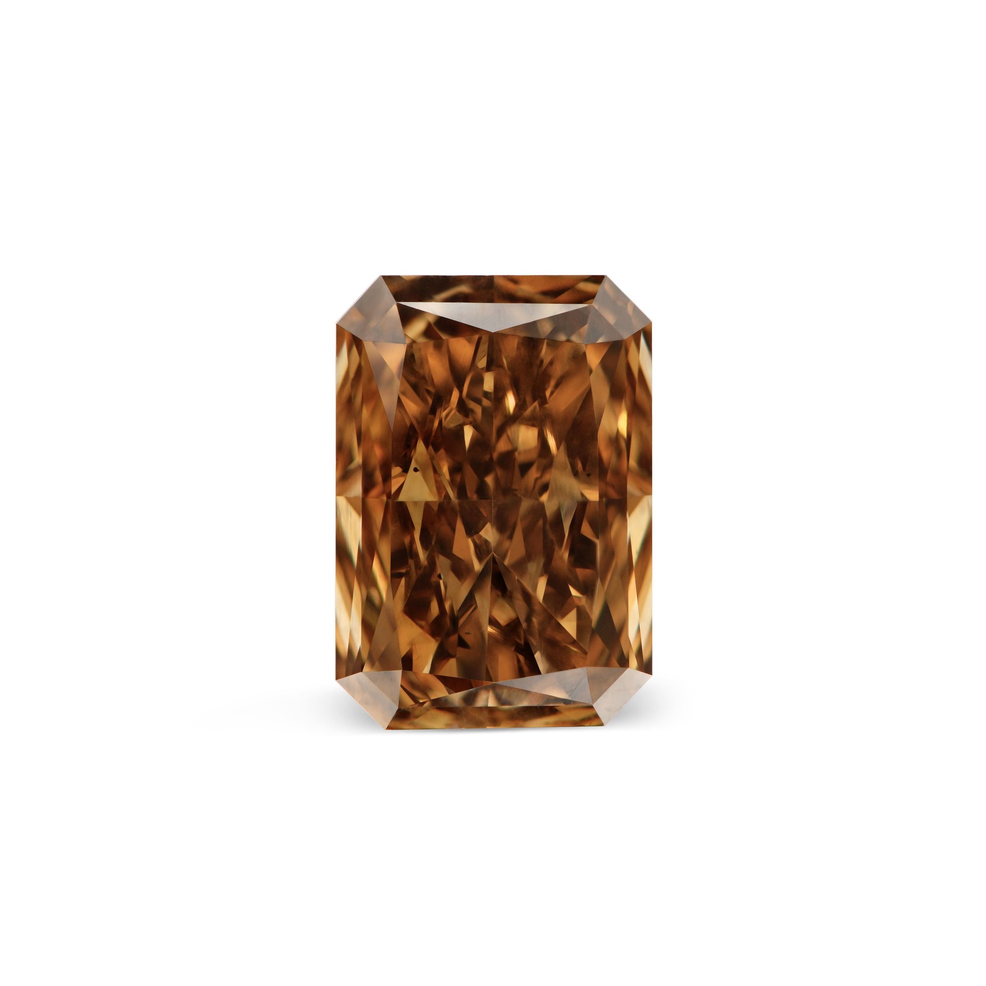 Кольцо с коричневым бриллиантом 6 карат от Parure Atelier.