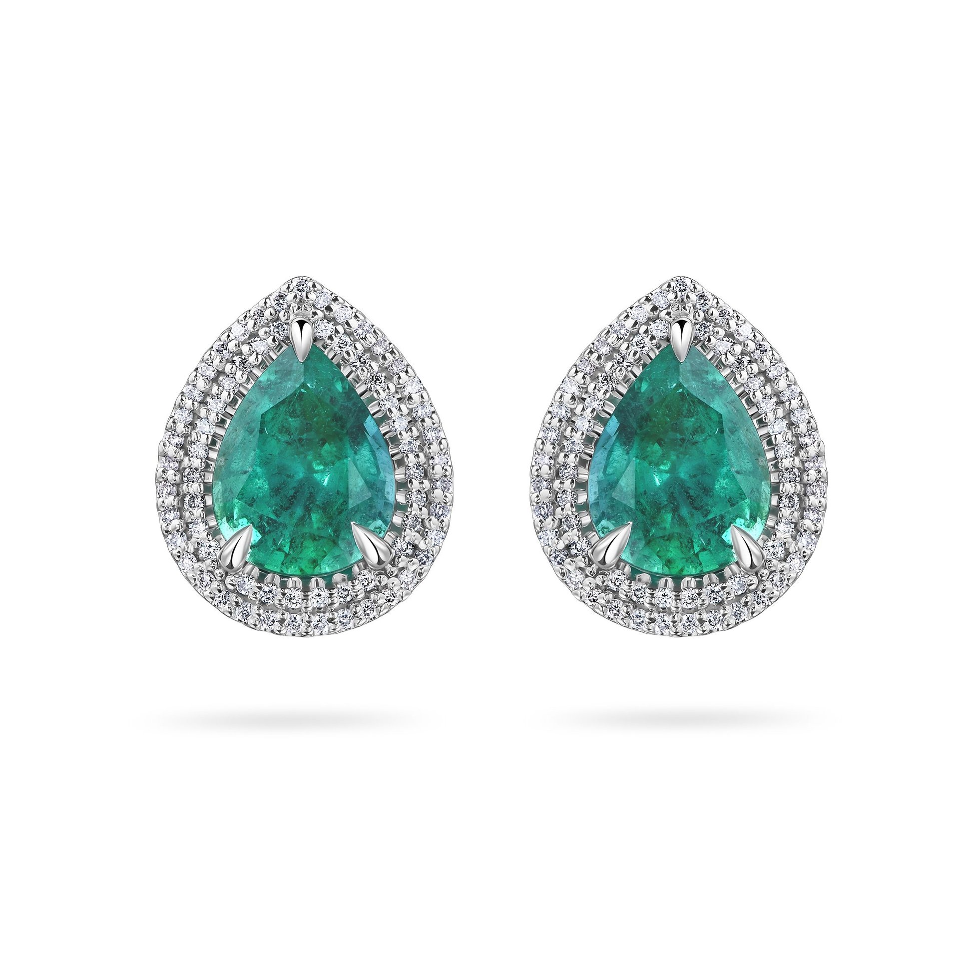 Пусеты из белого золота с изумрудами 1.35 и 1.43 карата