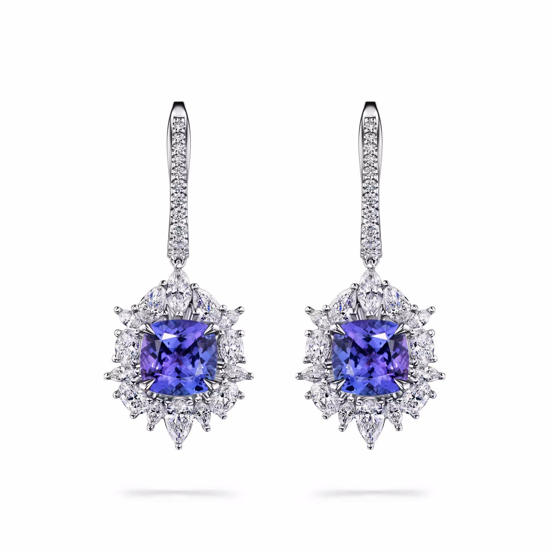 Серьги с танзанитами "кушон" 2.14 кт Violet Blue и 1.94 кт Violet Blue Танзания GFCO