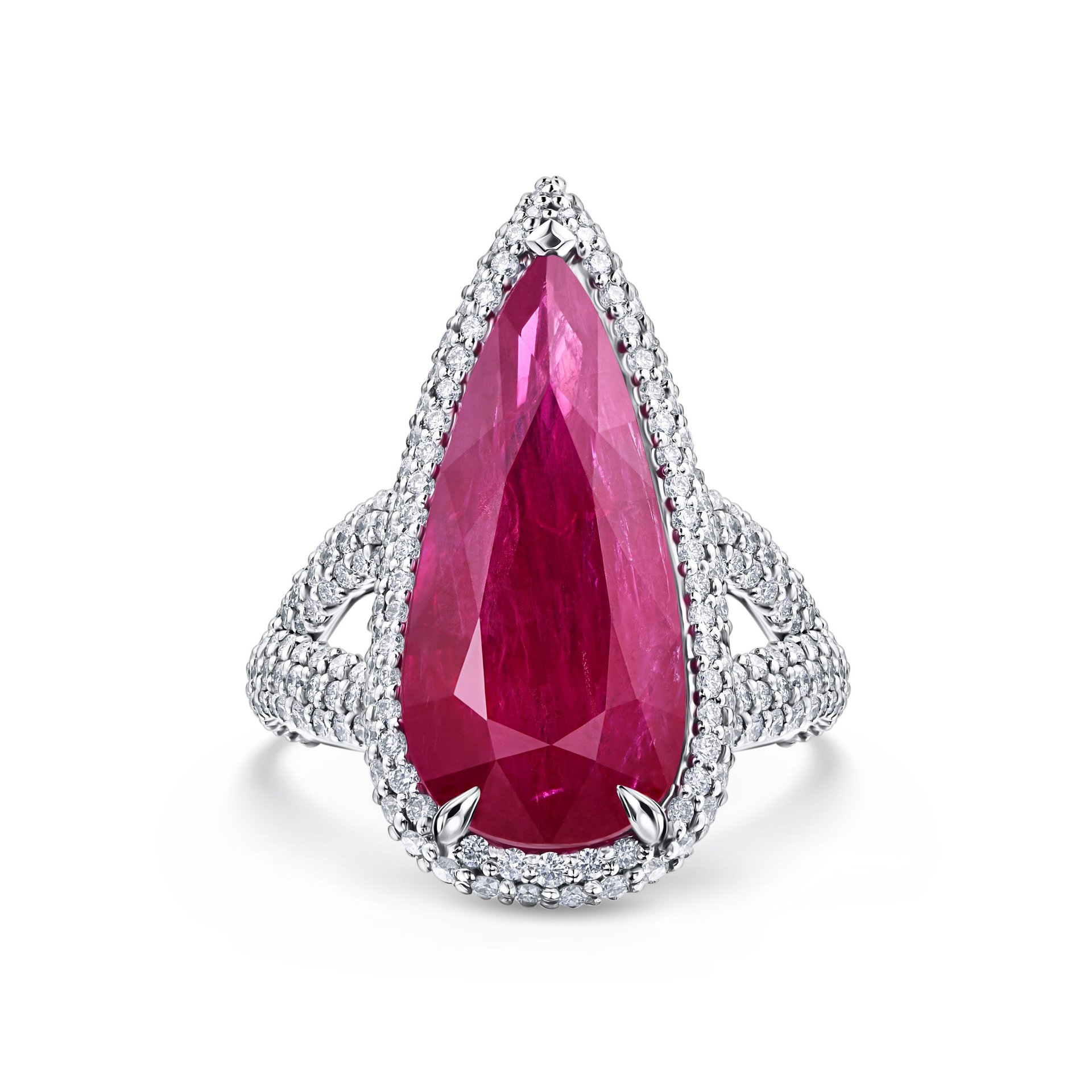 Кольцо с рубином 8.49 карат в белом золоте от Parure Atelier