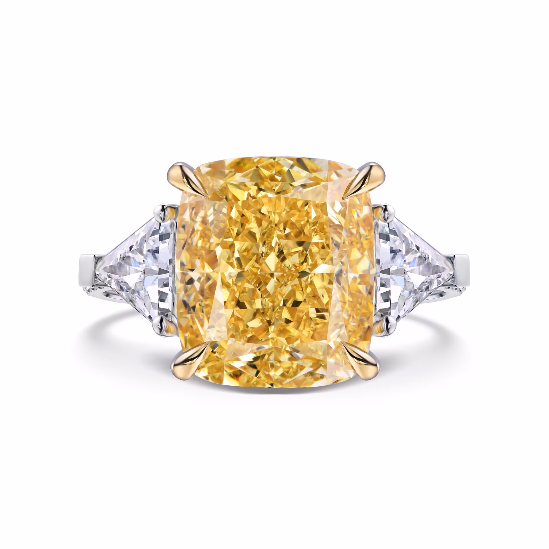 Кольцо из белого золота с желтым бриллиантом 8.07 карат