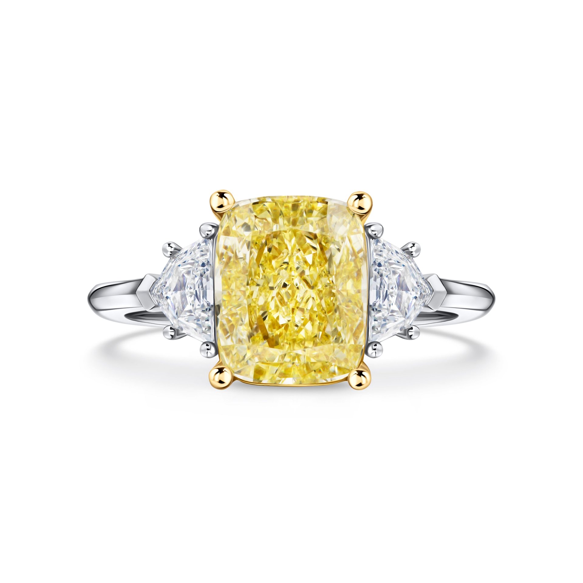 Кольцо с желтым бриллиантом 2.45 карат в белом золоте.